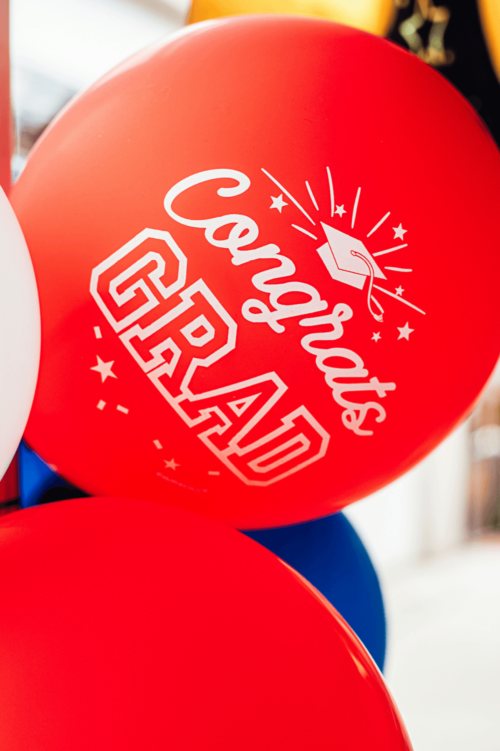 15 Senior Display Table Ideas for Your Graduation Party